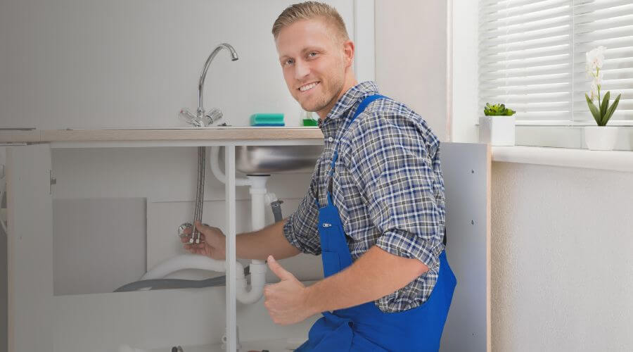 Burst Pipe Emergency Service in California, MO
